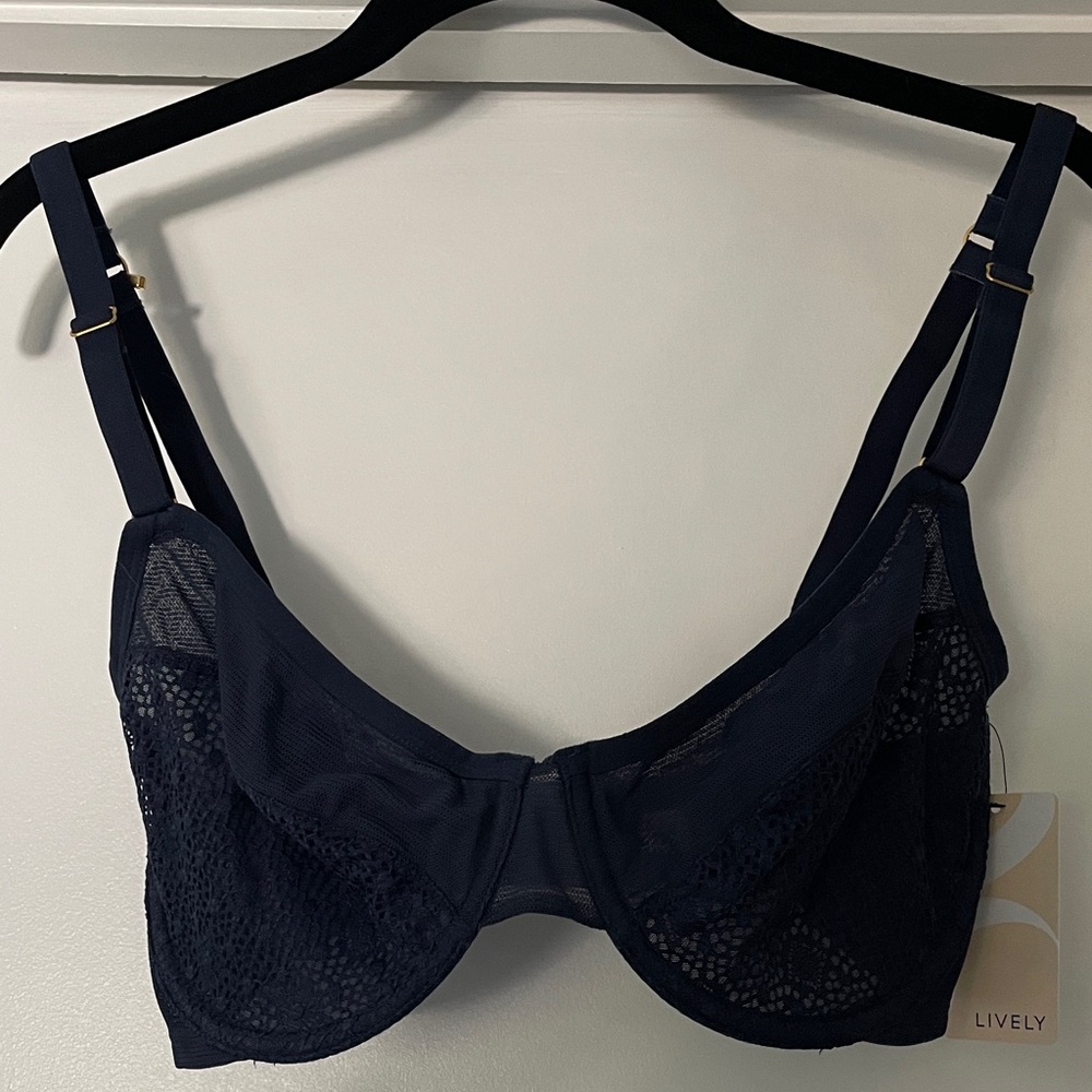 NWT Lively Navy Sheer Lace Underwire Bra 34DDD